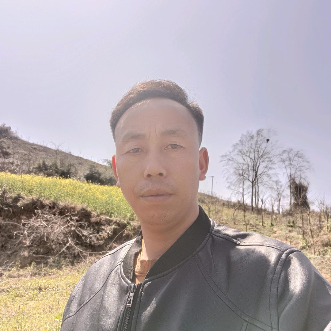 单身一人李脑出血每天都在锻炼。