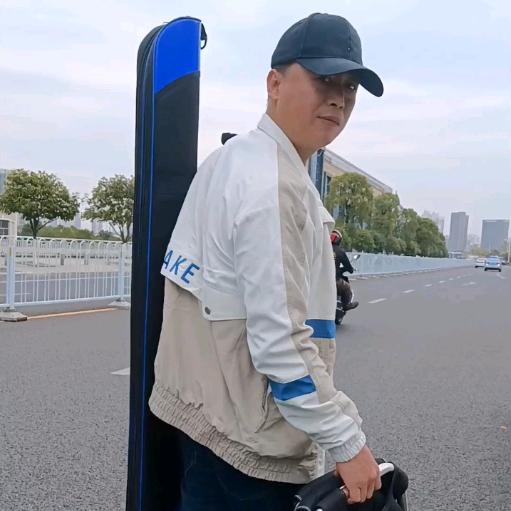 刘平(户外钓鱼)