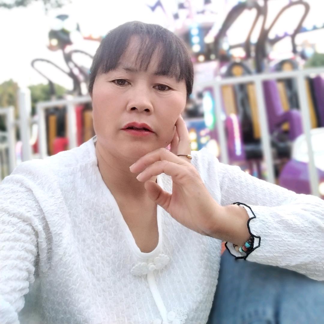 心中有苦一辈子，🌹🌹🌹🌹