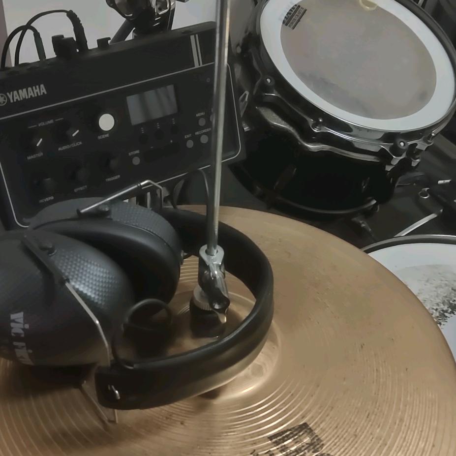 Iiang。。。🌈🌈可乐