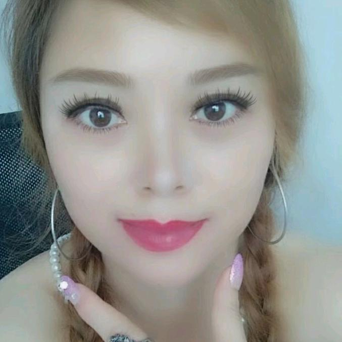 广州晨睿鞋厂老板娘