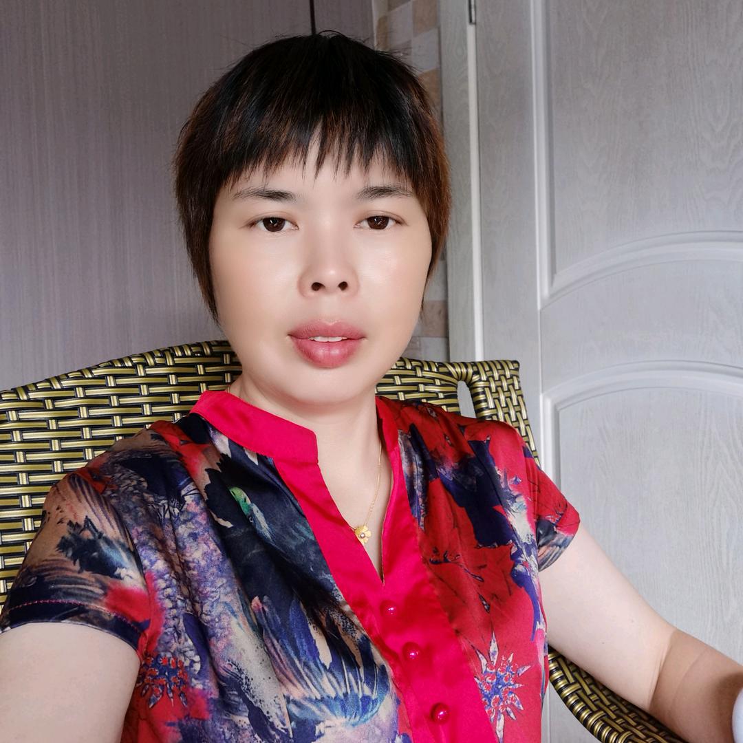 踏雪寻梅