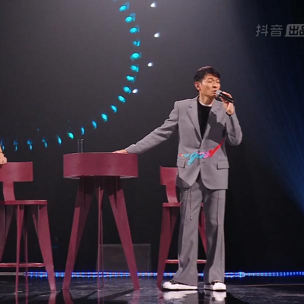 ╭( ′• o •′ )╭☞曾幸福😊