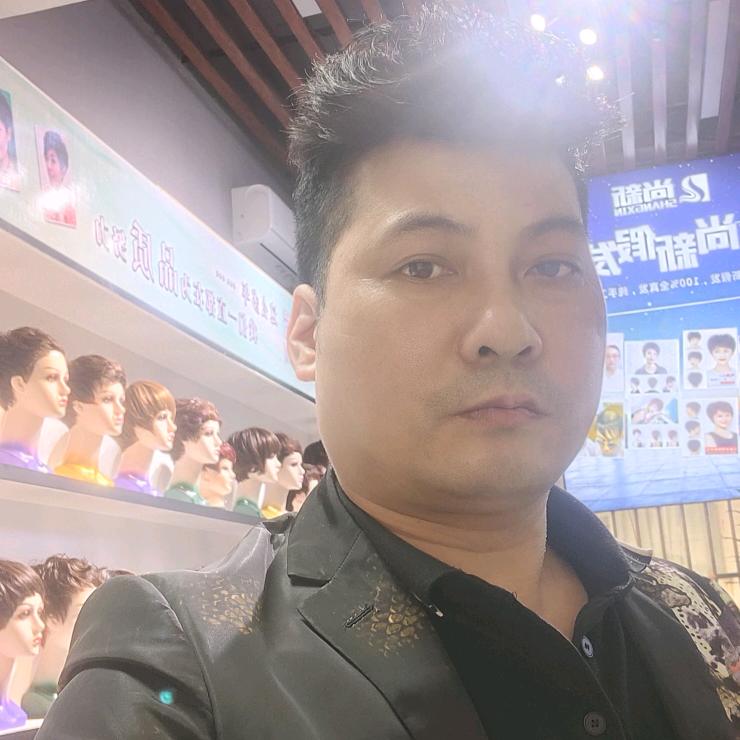 尚新假发 让你年轻十岁不是梦