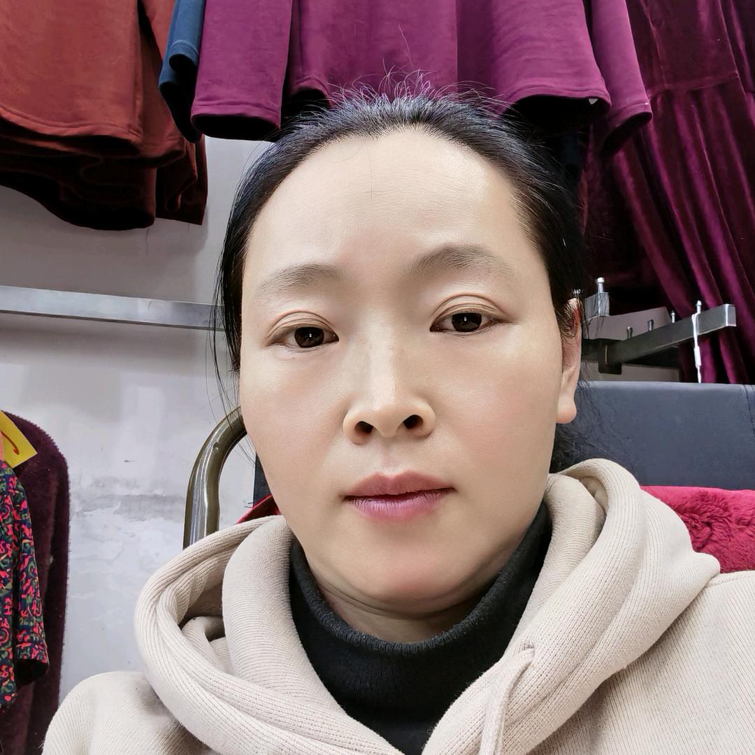 彩蓉