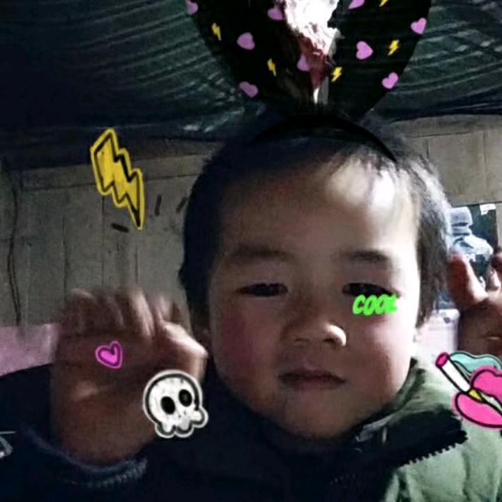 小淘气😊😊