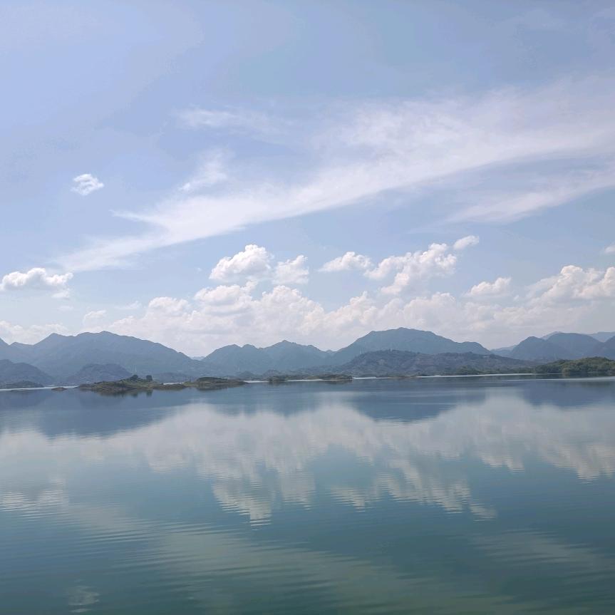 人在江湖爱自己