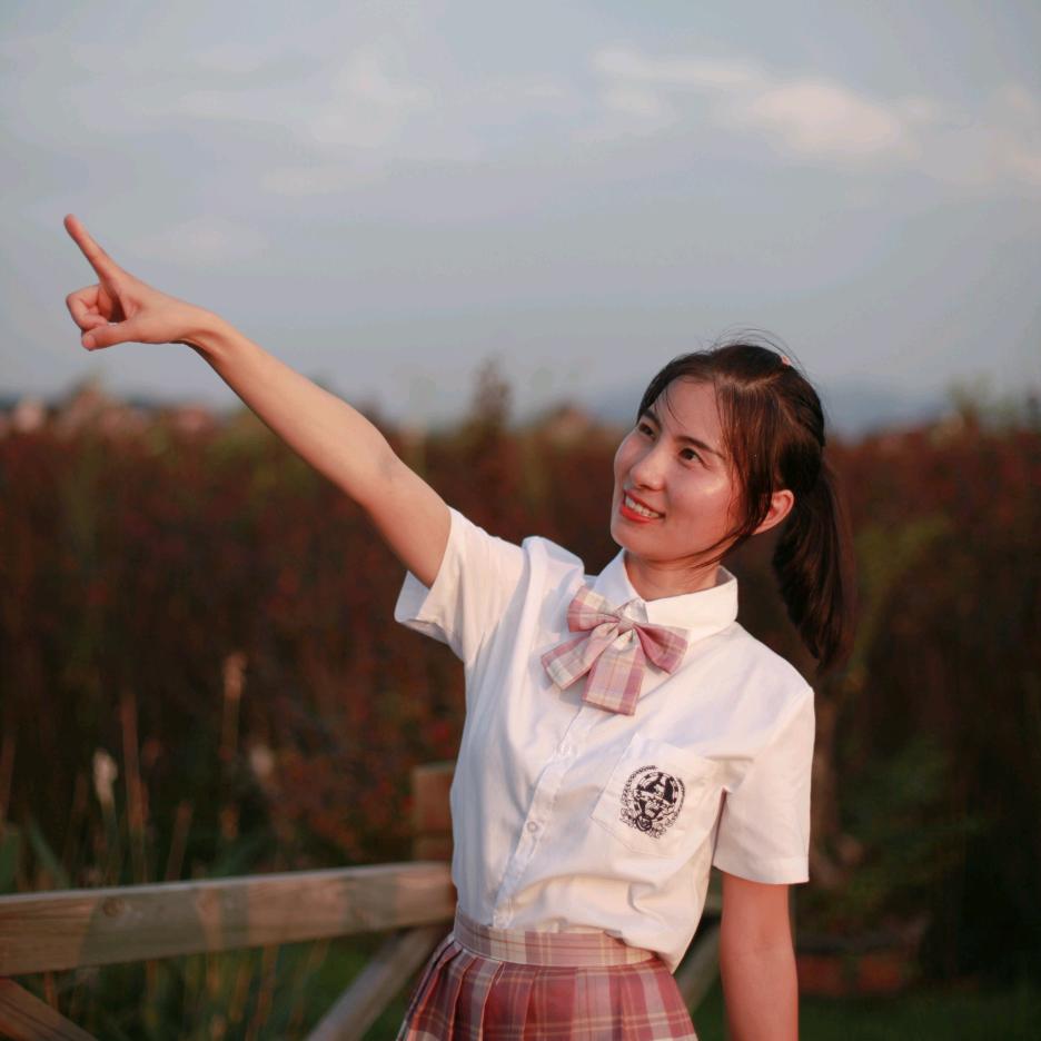 村花小莹