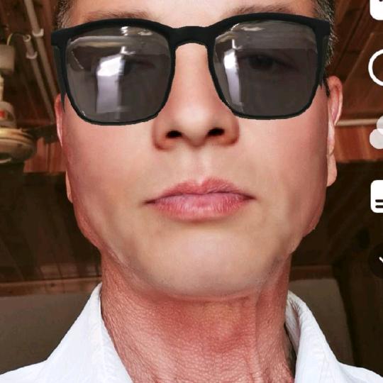 烟花易冷，人事易非。