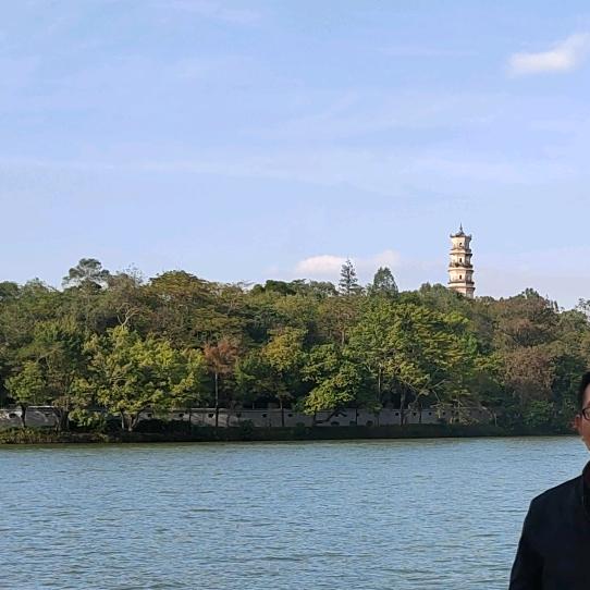 隆隆炮声