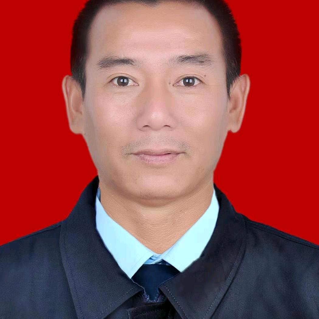 景东安达驾校教练白哥