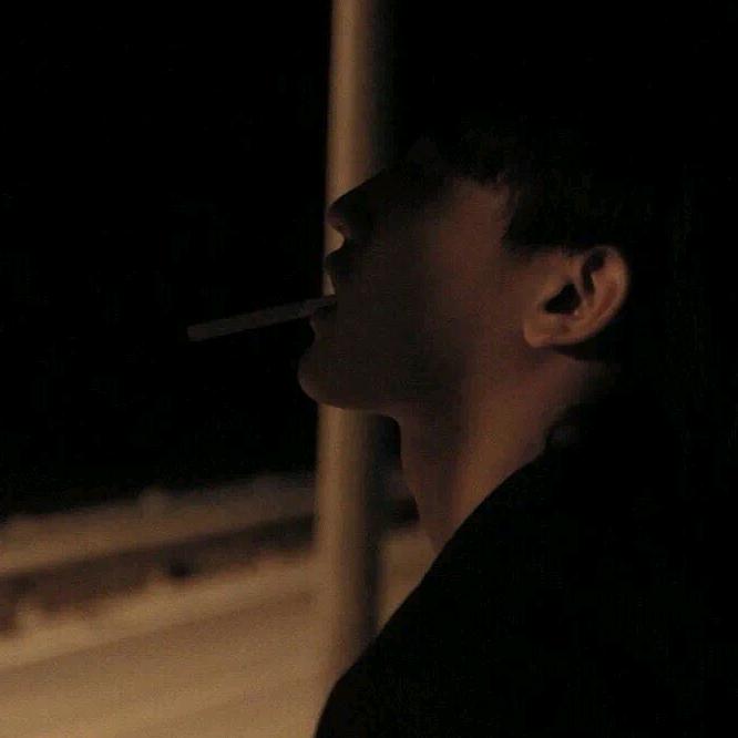 𝒦𝓸𝓂𝓸𝓇𝓮𝒷𝒾