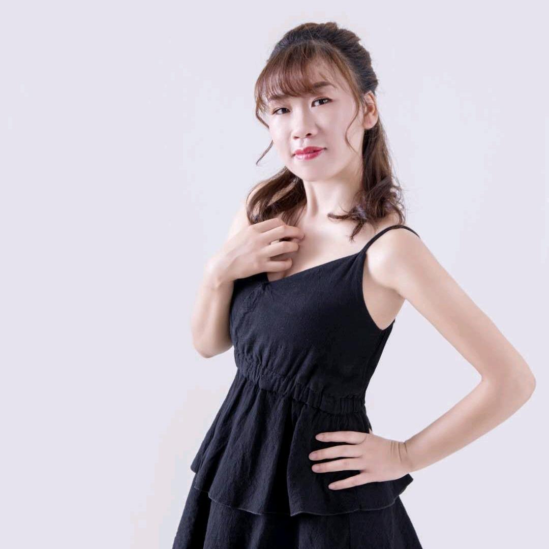 李丽（尊师扣小妞）