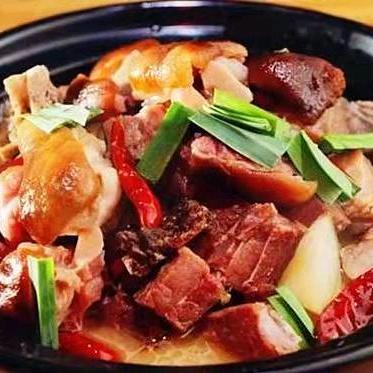 山里腊肉人家
