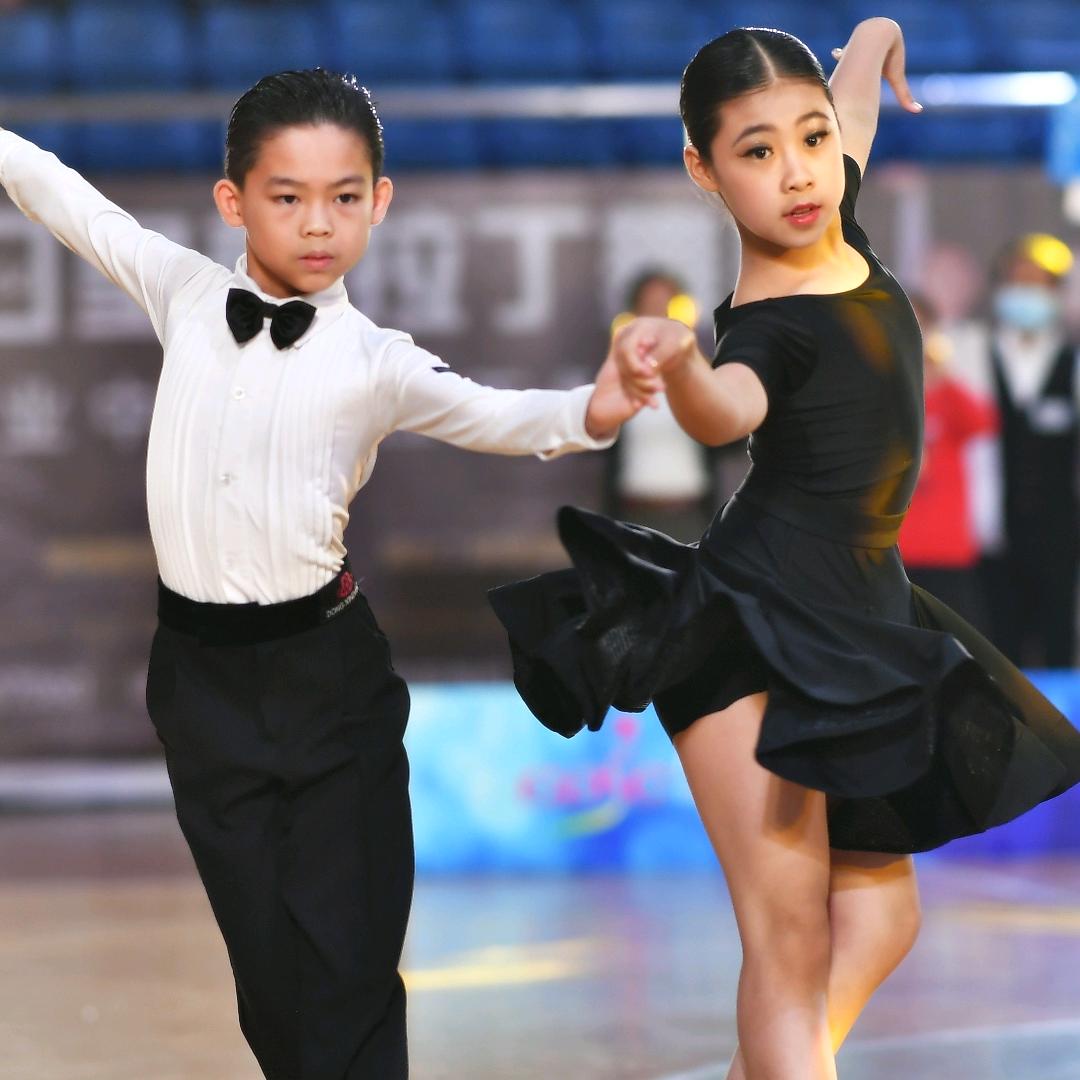 中山市峻艺艺术培训中心有限公司