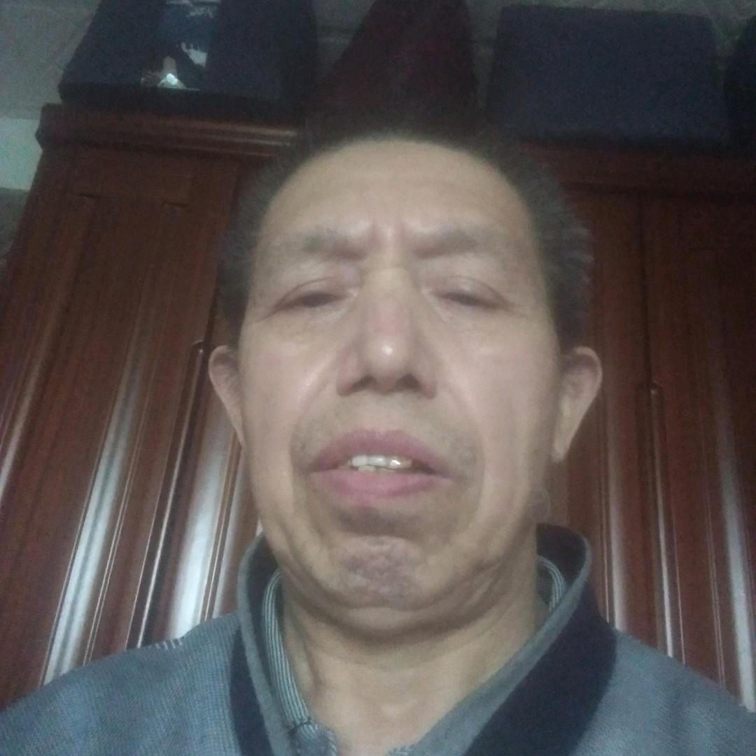 天上浮云卿安校