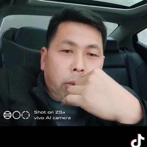 名 扬 楼 梯   Chong种先生