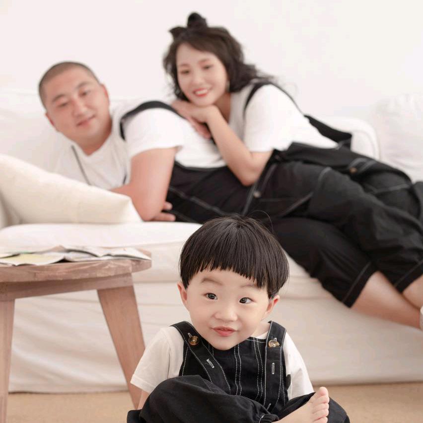 芷墨👨‍👩‍👧妈咪👧