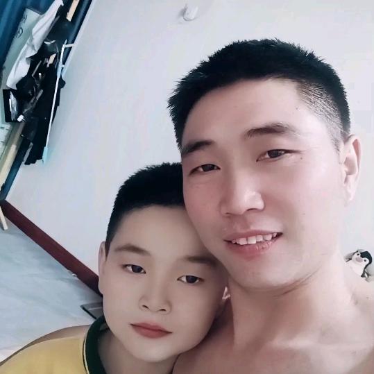 李潘内外墙装饰防石漆，水包水，真石漆等