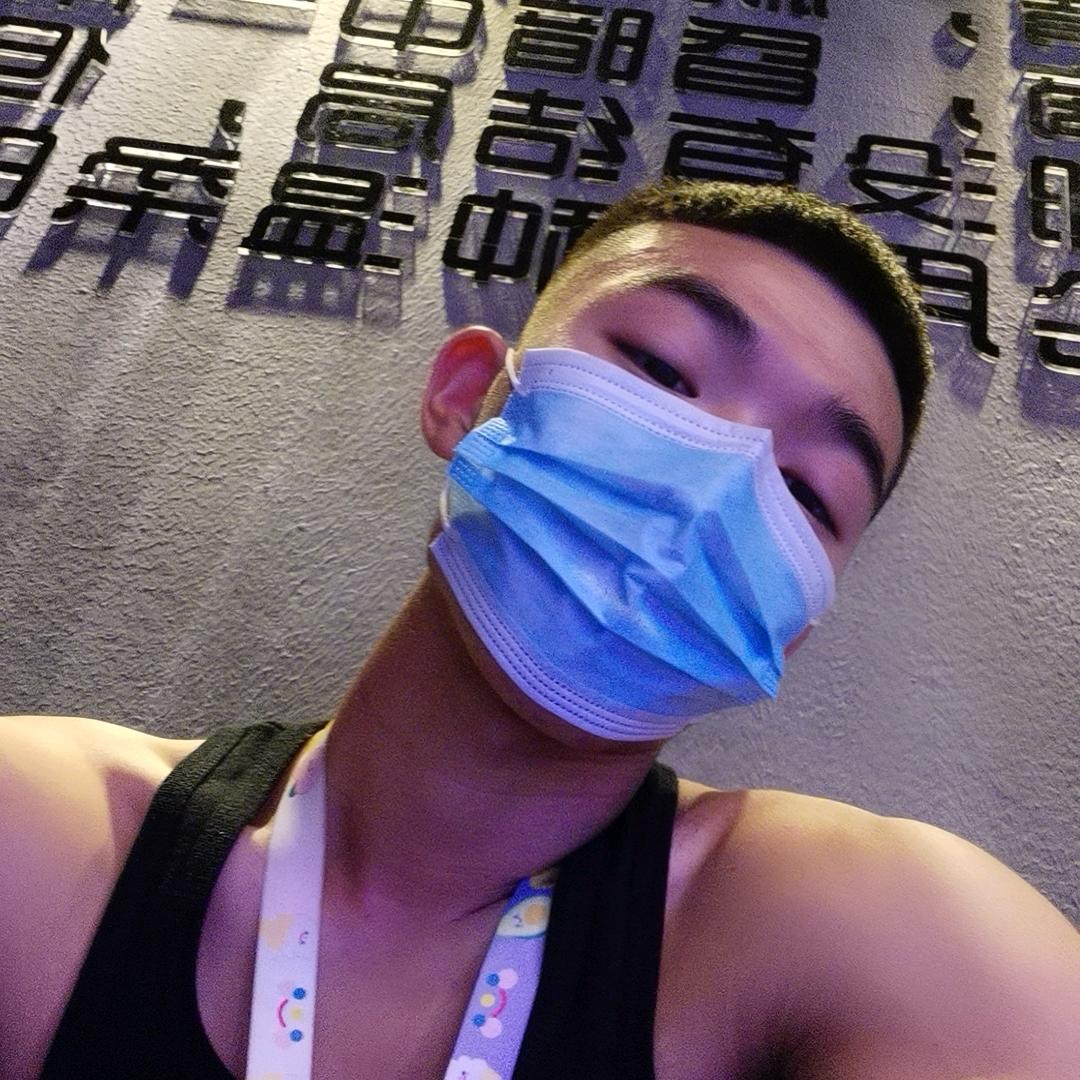 阿龍