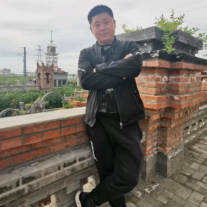 被风吹过的男人
