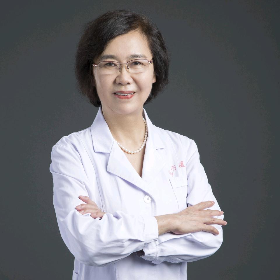何明教授
