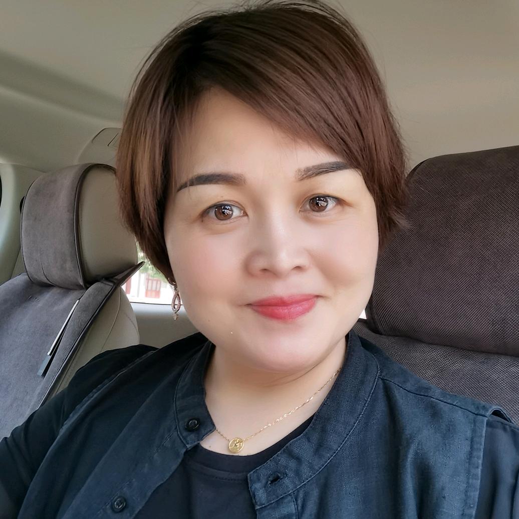 利郎男装 安丽萍