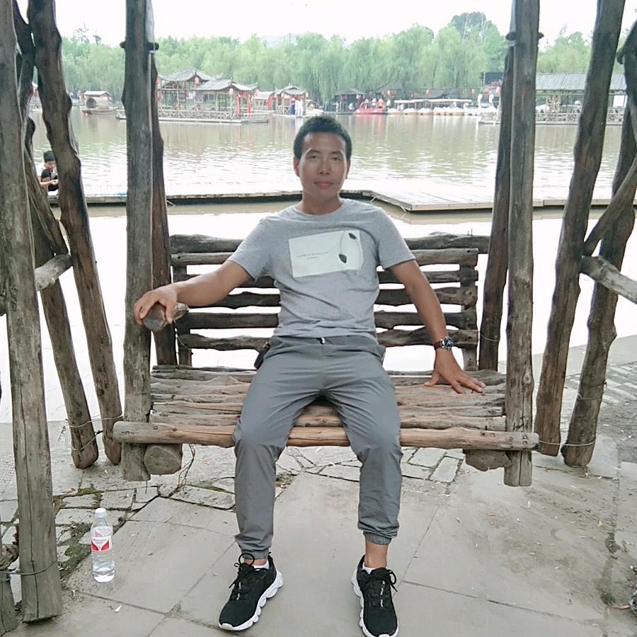 ♥(｡奋￫v￩斗☞者)♥￥