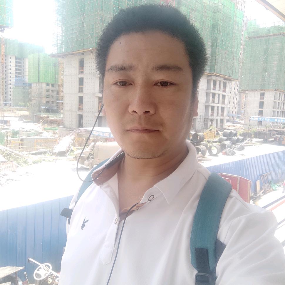 郊委路中原路交叉口王一炸串