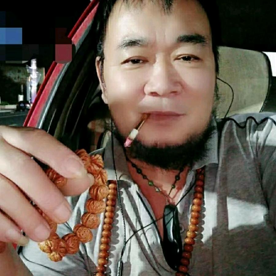 孤独的夜行人