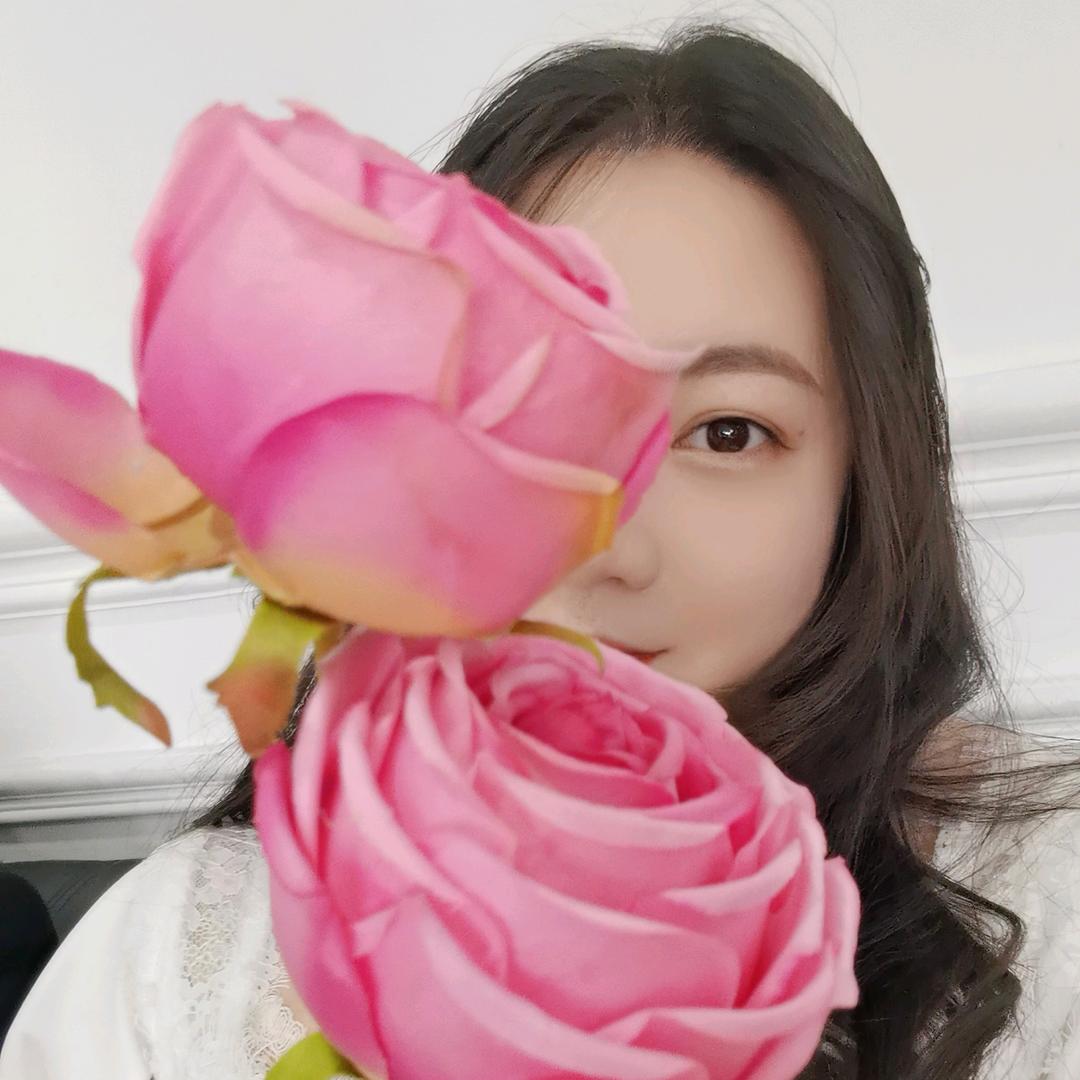 嗯哼 🌻