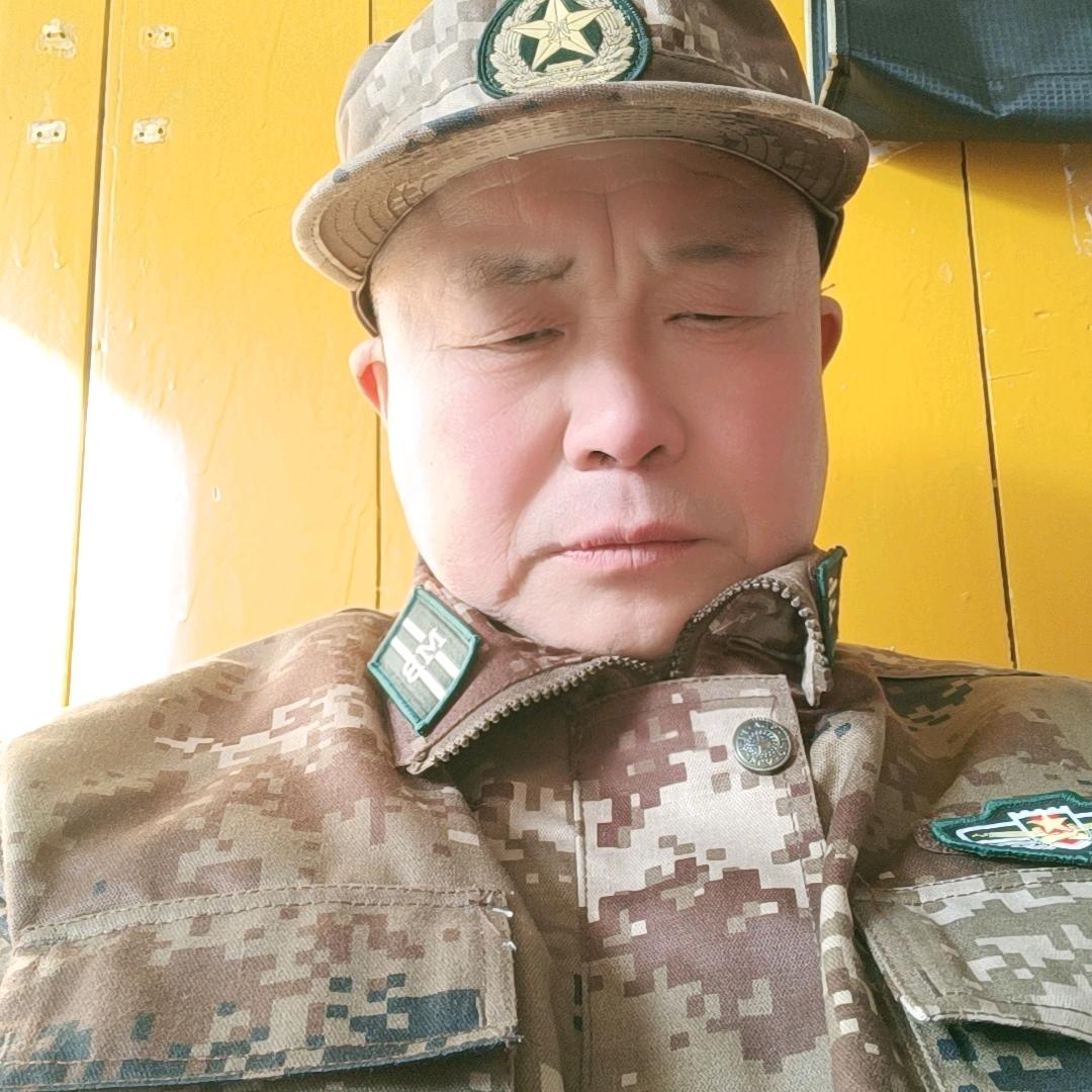 军哥（专业敲墙，铲老灰，磨灰）