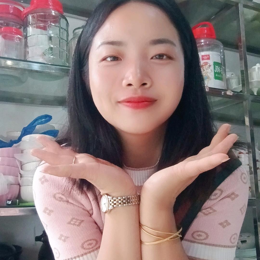 猪儿虫🐉何埂老街初中后门罗妹妹