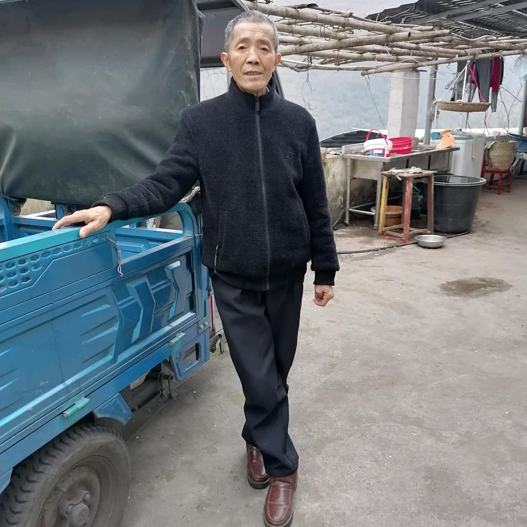 令狐昌维