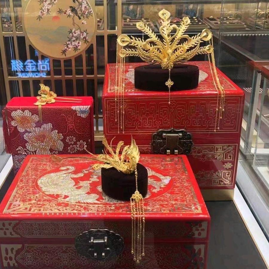 凤凰街老字号，店名《凤凰金店》婚庆五件套