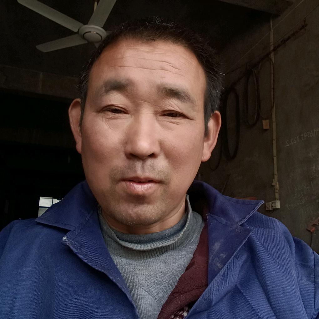 徐连柱补胎