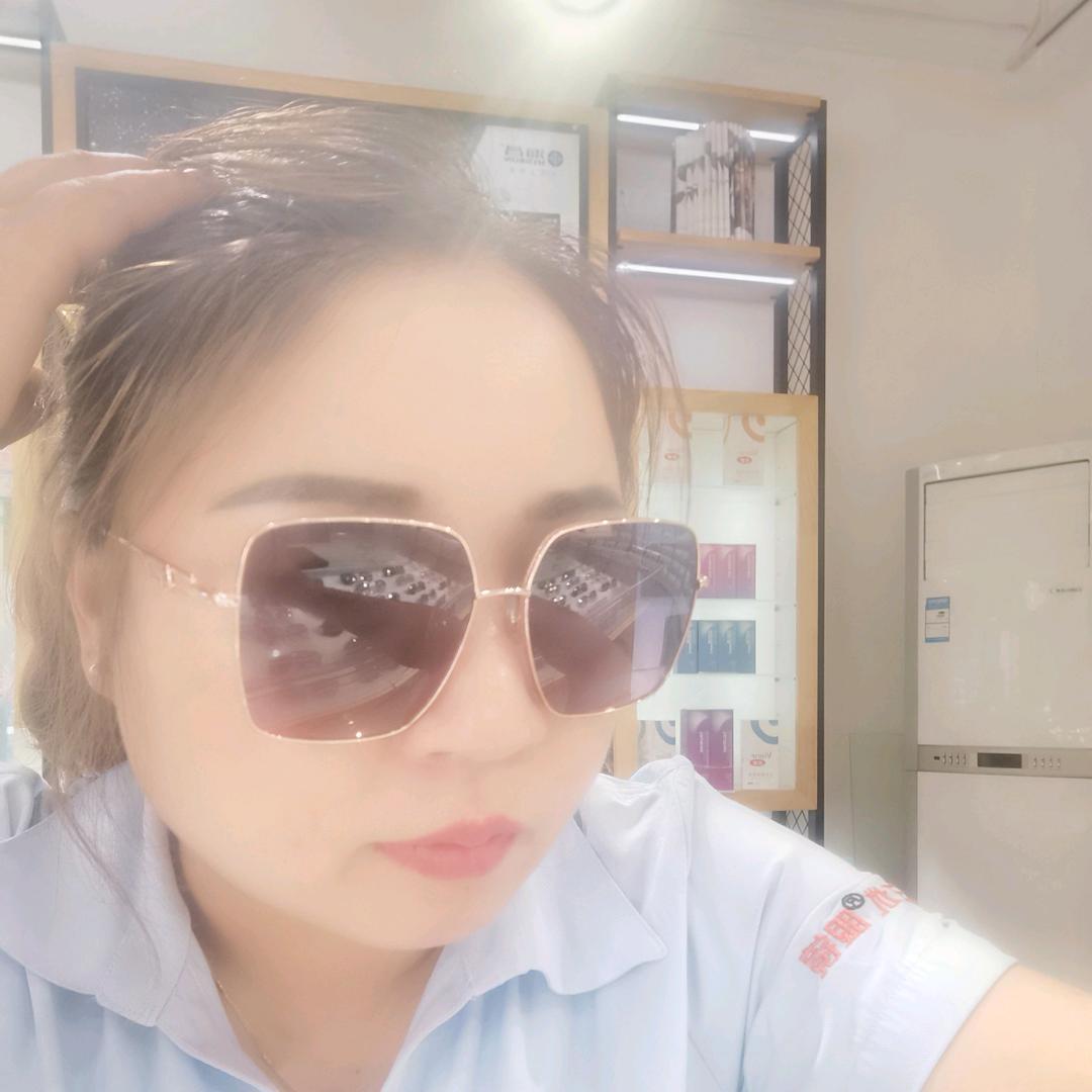 敏敏_222664929
