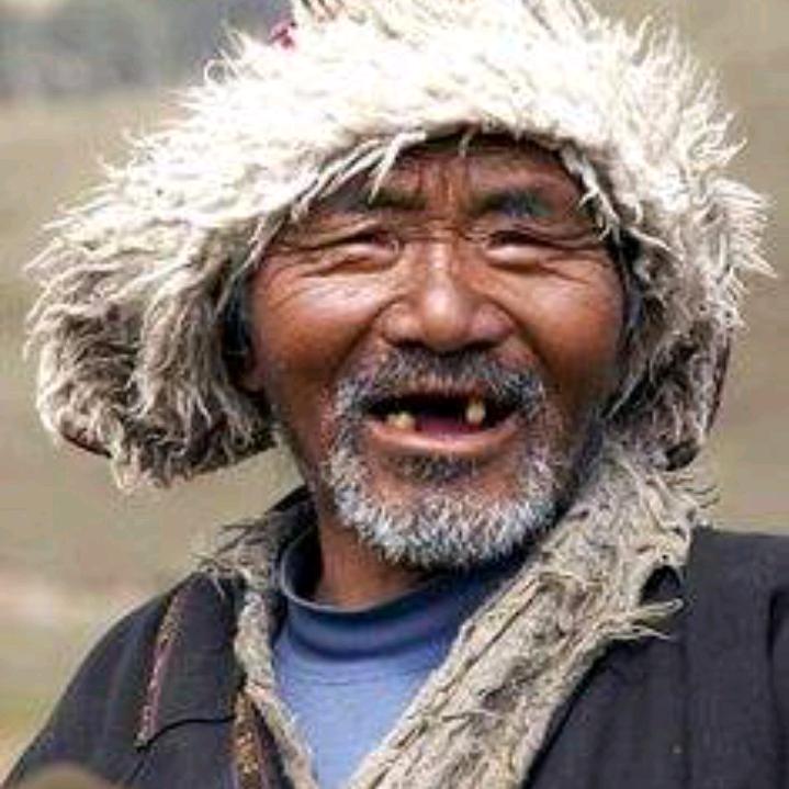 小刘：喝酒去