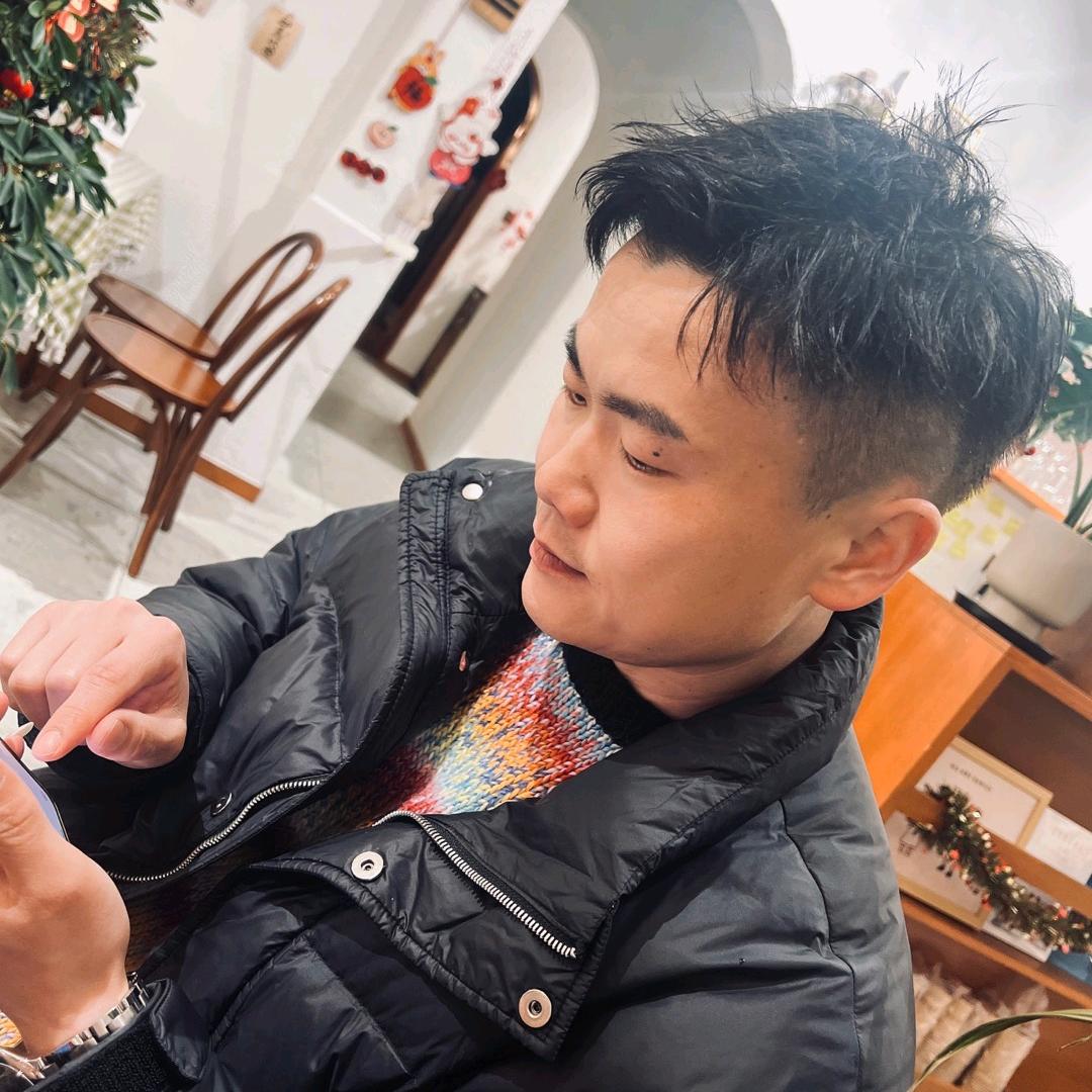 邰秀洲（搅拌站配件供应）