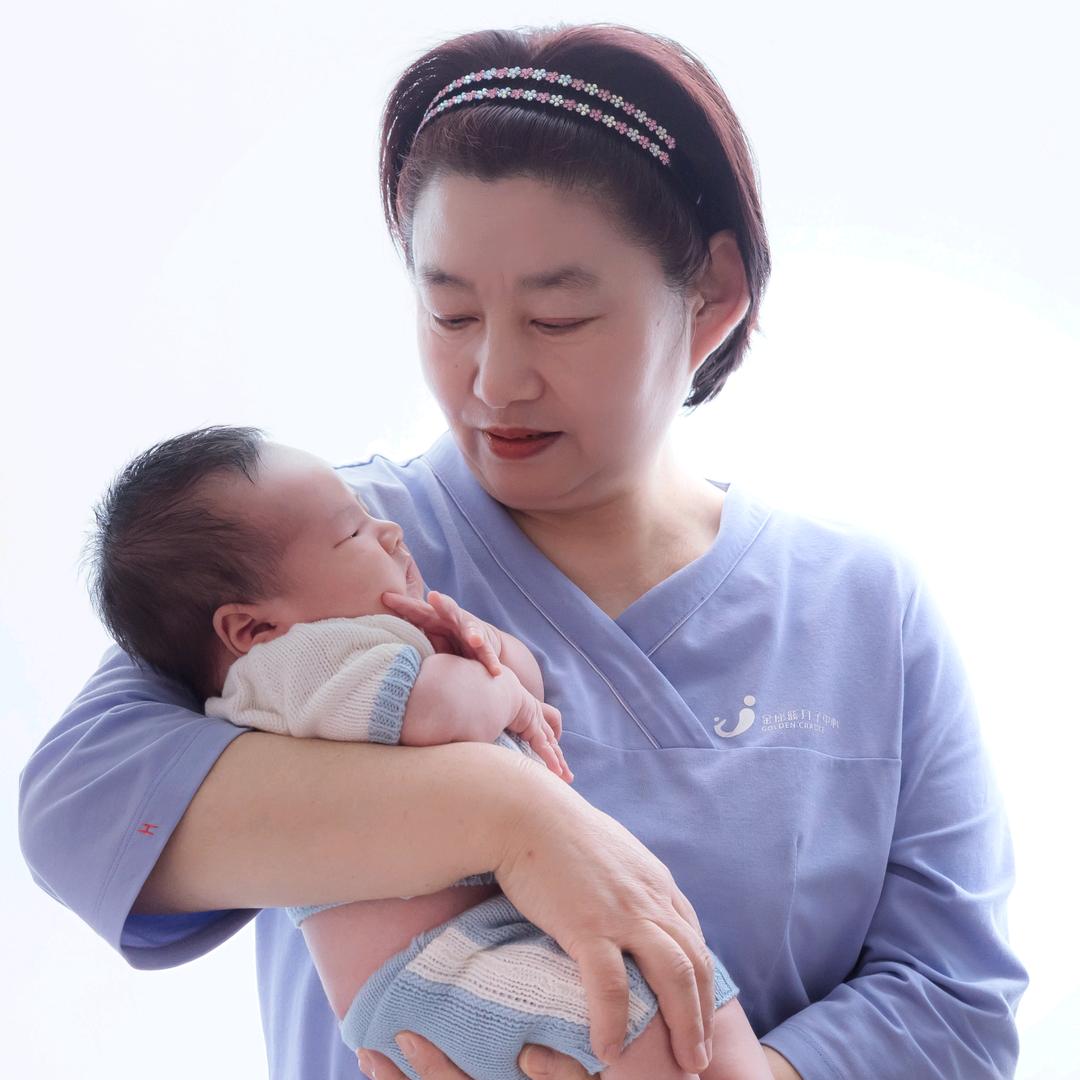 金牌月嫂霍晋英