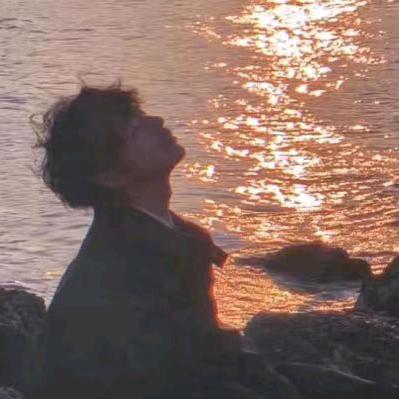 秋水揽星河呀
