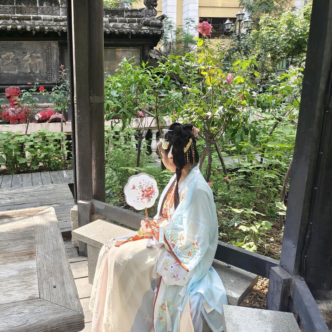 🎒🎒居幸福家💍💍
