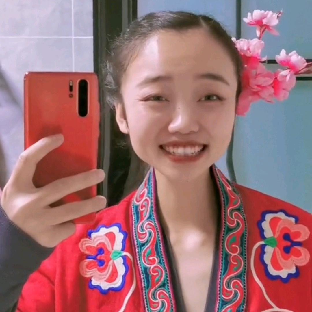 宝妈小曼(最近在新号上开播)