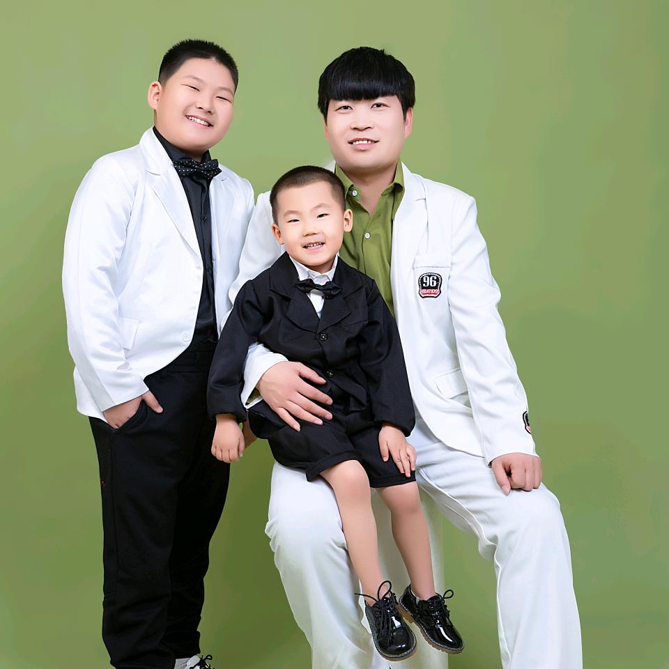 弔戼爱谁谁😀😀😀😀