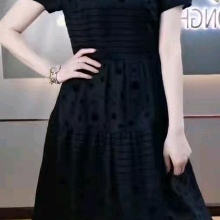 琴妹服装衣柜店