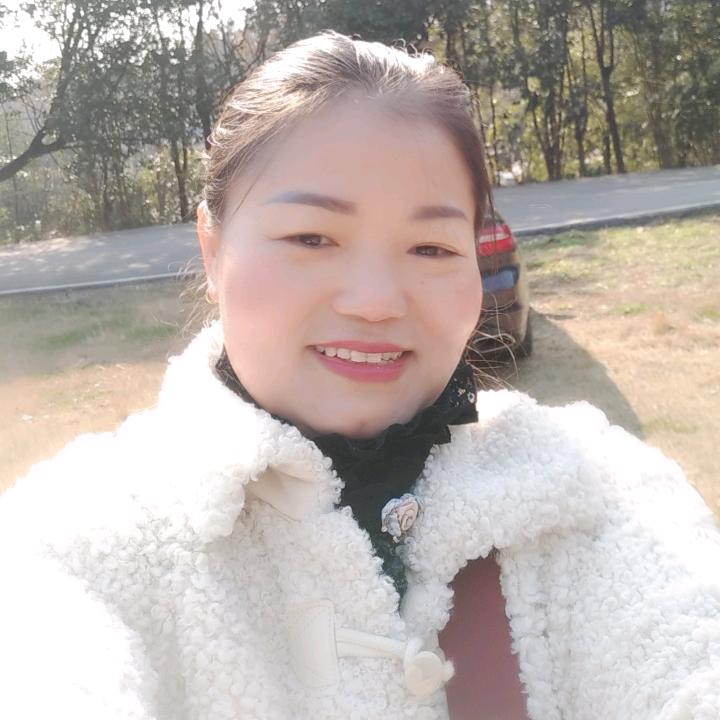 远嫁菇凉不定时开播