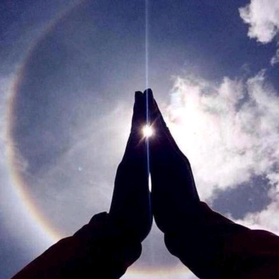 明哥(ง •̀_•́)ง