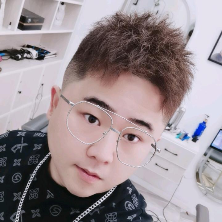 D1ng、