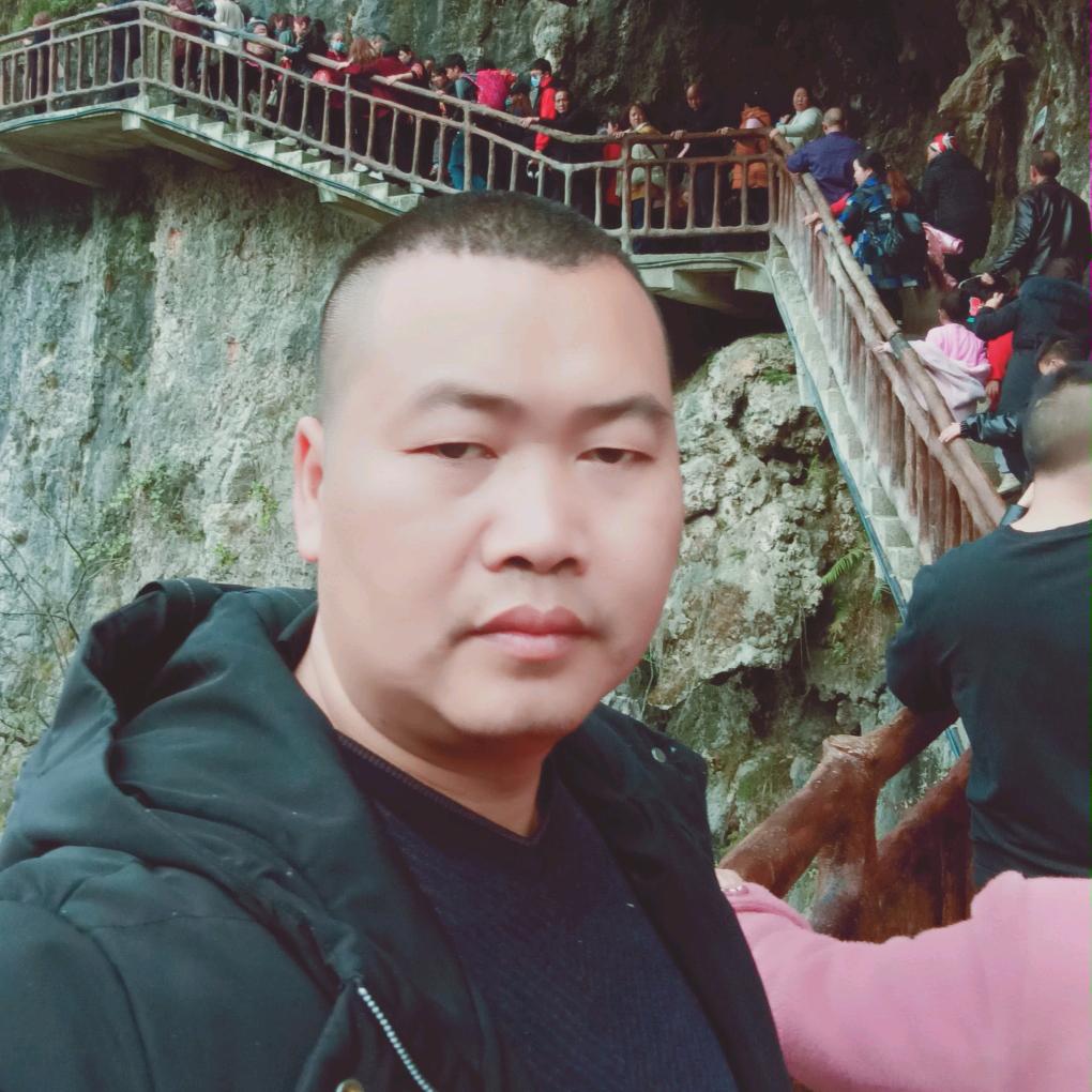 炉山  老东酱爆鱿鱼