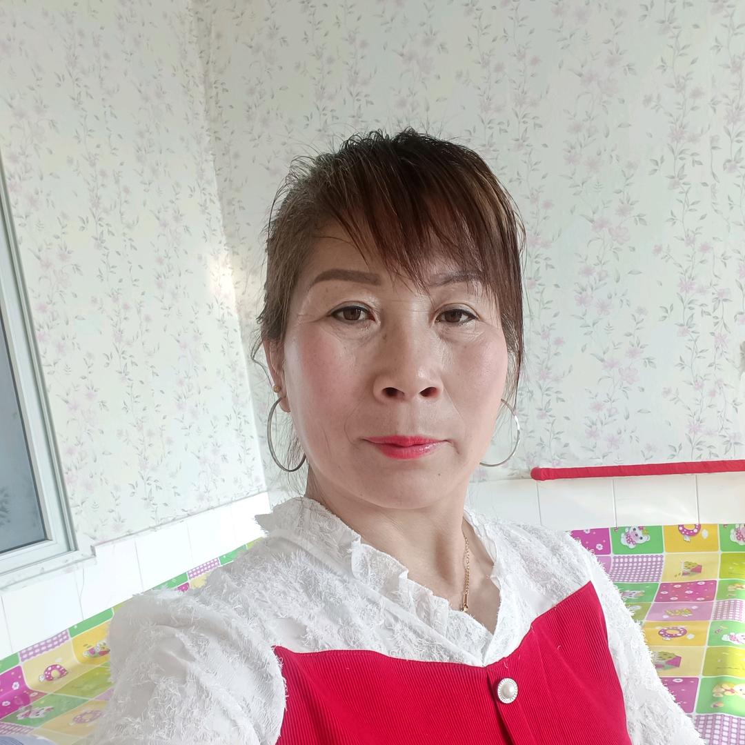 英爱唱歌